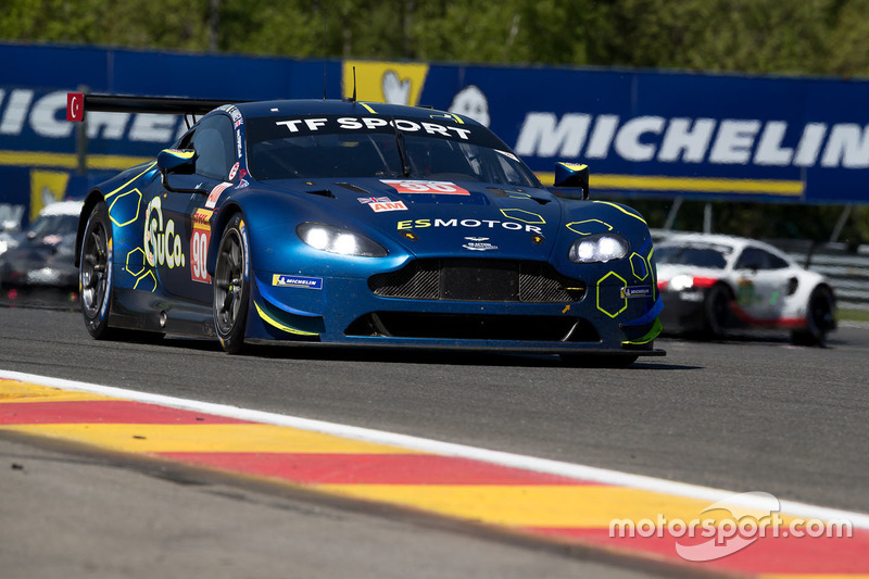 #90 TF Sport Aston Martin Vantage: Salih Yoluc, Euan Alers-Hankey, Charles Eastwood