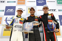 Çaylak Podyum: Yarış galibi Jehan Daruvala, Carlin, Dallara F317 - Volkswagen , 2. Lando Norris, Car