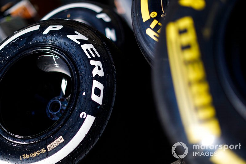 Pneumatici Pirelli nel paddock