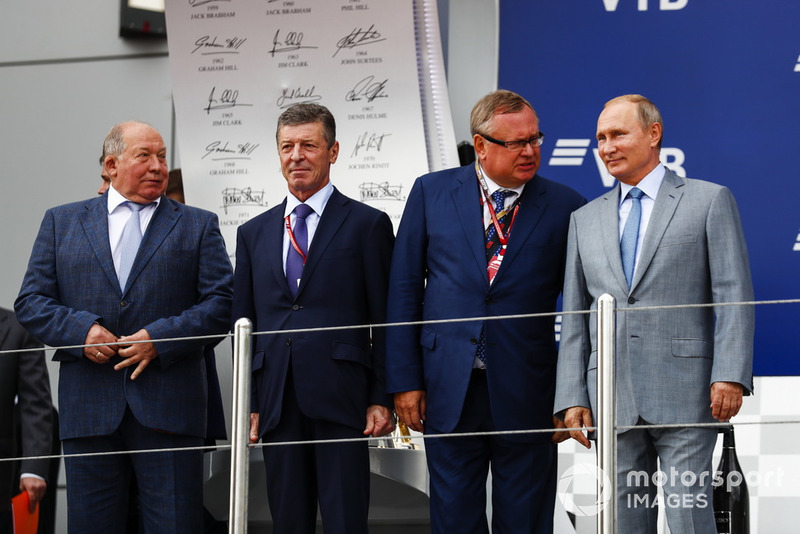 Виктор Кирьянов, Дмитрий Козак, Андрей Костин и Владимир Путин