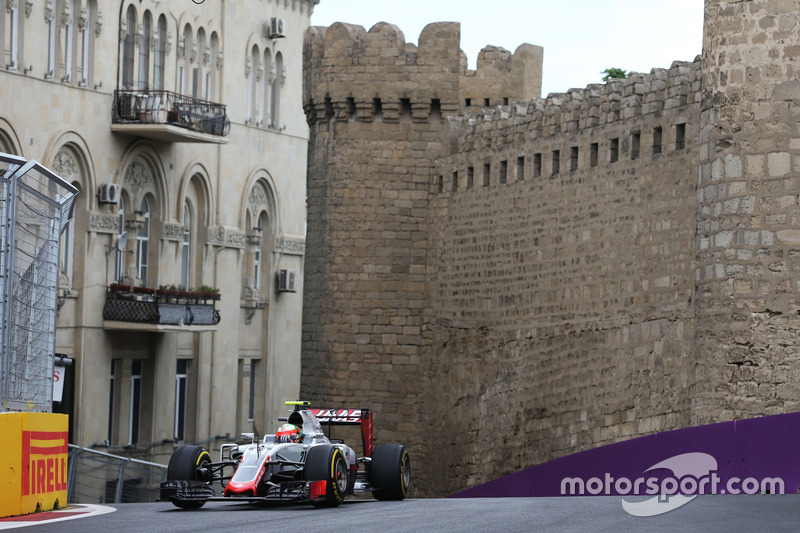 Esteban Gutierrez (Haas F1 Team VF-16)