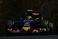 Carlos Sainz Jr., Scuderia Toro Rosso STR11