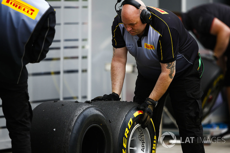 Інженери Pirelli