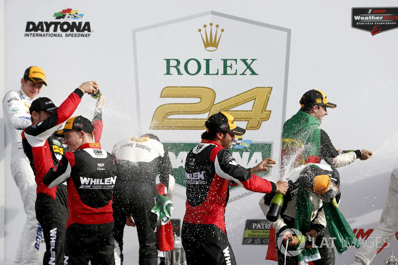 Victory lane, Champagne shower