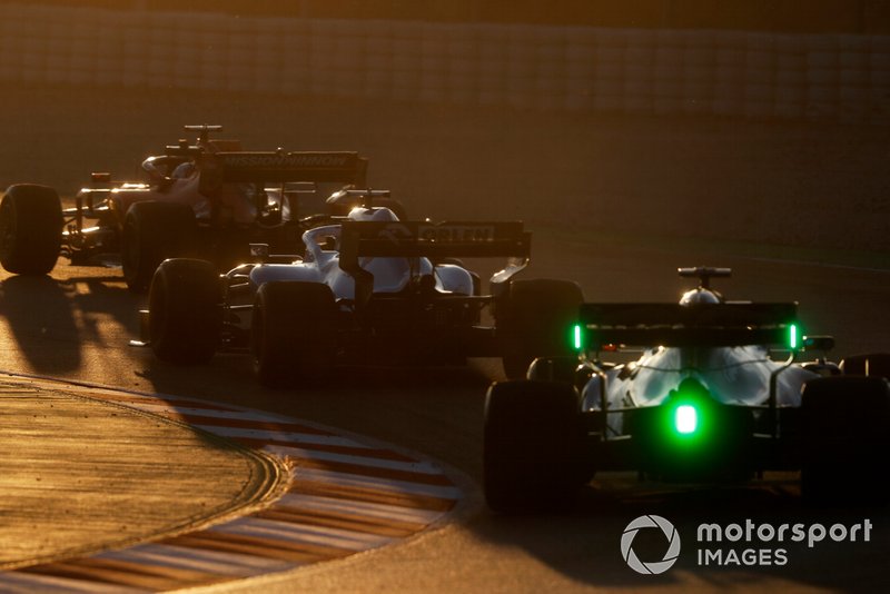 Алекс Албон, Scuderia Toro Rosso STR14, Джордж Расселл, Williams FW42 та Себастьян Феттель, Ferrari SF90