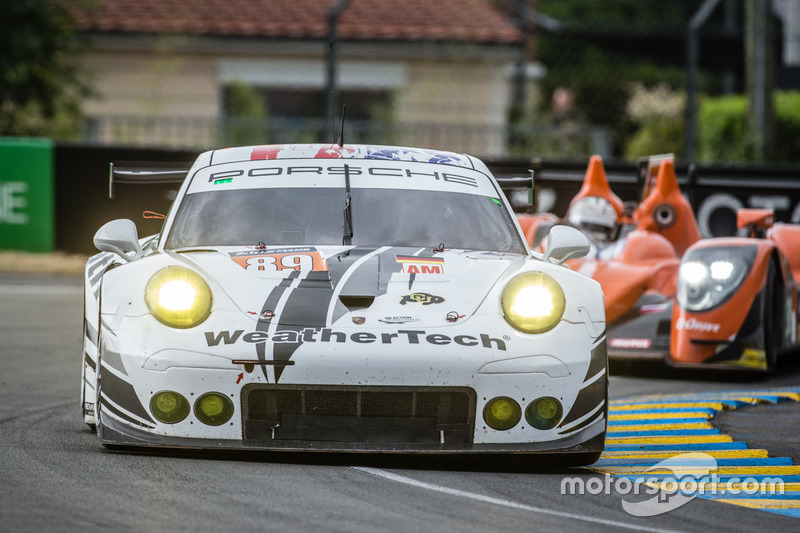 57: #89 Proton Competition Porsche 911 RSR: Cooper MacNeil, Leh Keen, Marc Miller