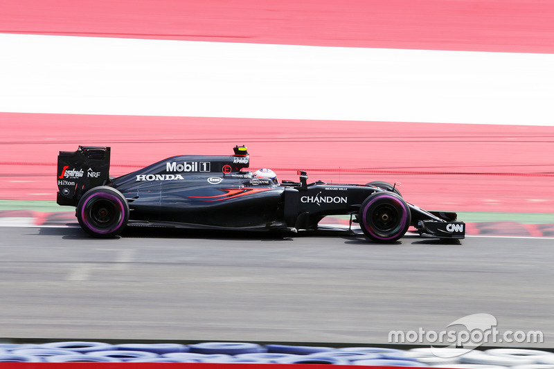 3. Jenson Button, McLaren MP4-31