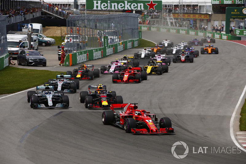 Sebastian Vettel, Ferrari SF71H y Max Verstappen, Red Bull Racing RB14, Max Verstappen, Red Bull