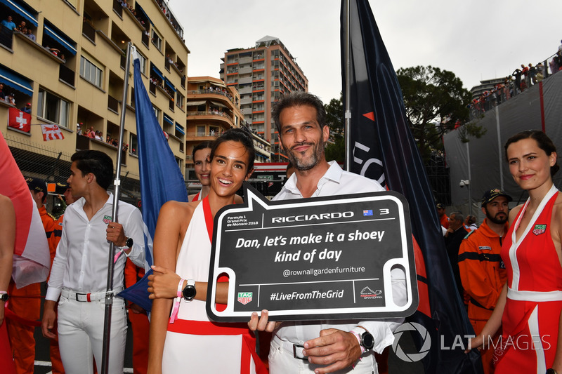 Chicas y chicos de la parrilla TAG Heuer