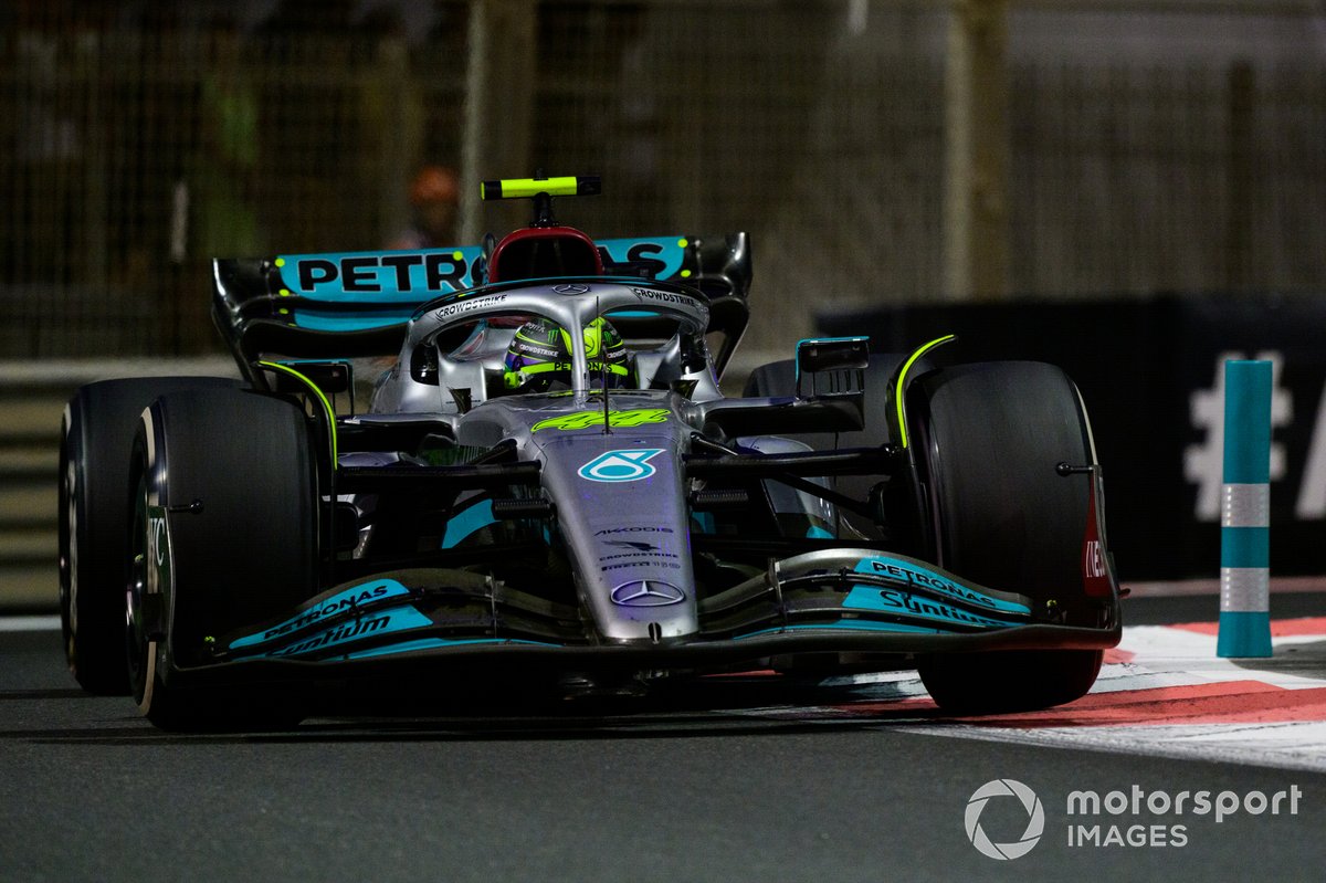 Lewis Hamilton, Mercedes W13