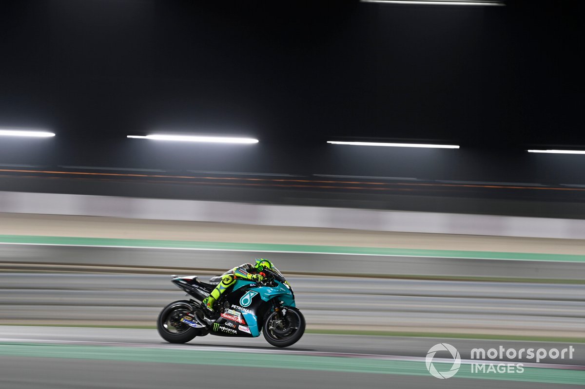 Rider Petronas Yamaha SRT, Valentino Rossi, menilai melaju dengn kecepatan 330 km/jam di MotoGP sudah termasuk berbahaya baginya.