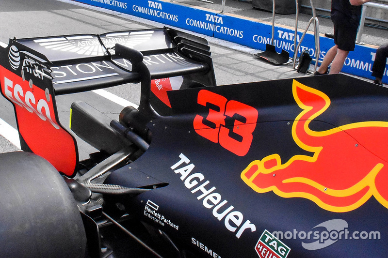 Red Bull Racing RB14 detalle del ala trasera