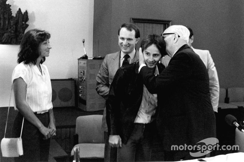 1980, Modène, Enzo Ferrari avec Gilles Villeneuve