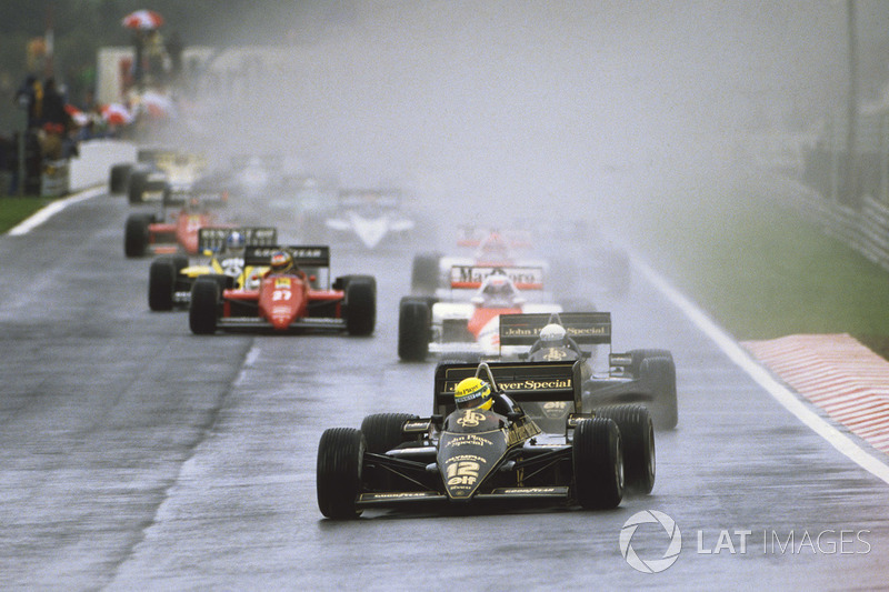 Айртон Сенна, Lotus 97T, лідирує на старті