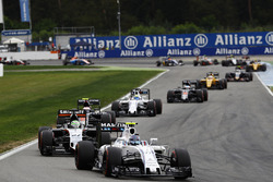 Valtteri Bottas, Williams FW38; Nico Hülkenberg, Sahara Force India F1 VJM09