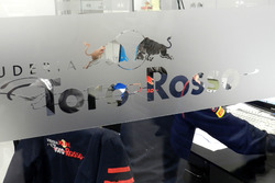 Kantoor in het atelier van Scuderia Toro Rosso