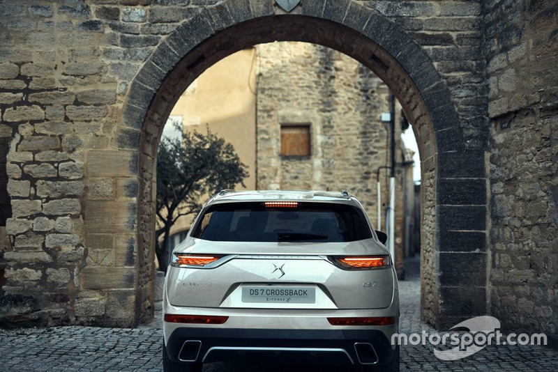 DS 7 Crossback E-Tense 4x4
