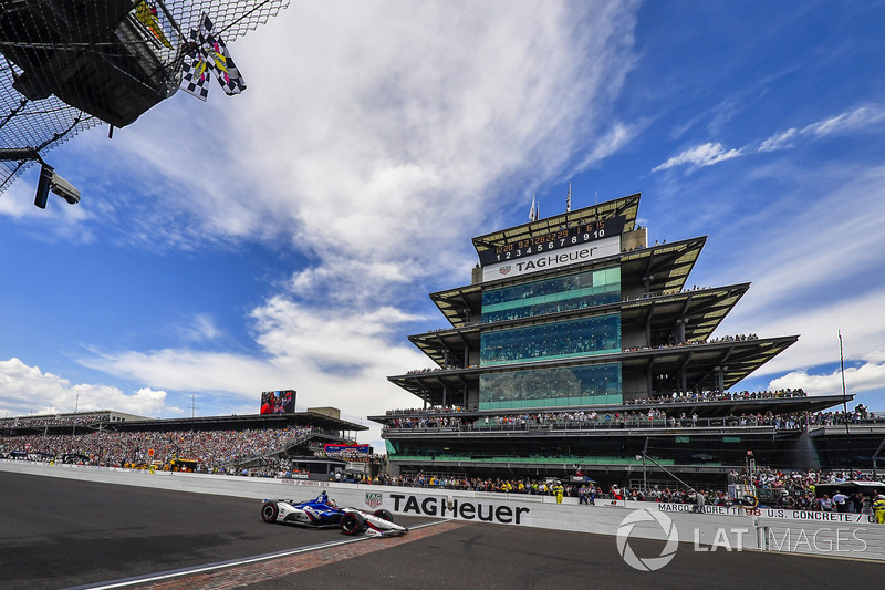 Graham Rahal, Rahal Letterman Lanigan Racing Honda taglia il traguardo sotto la bandiera a scacchi