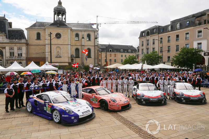Porsche GT Team
