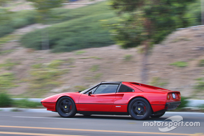 Електричний Ferrari 308 GTS