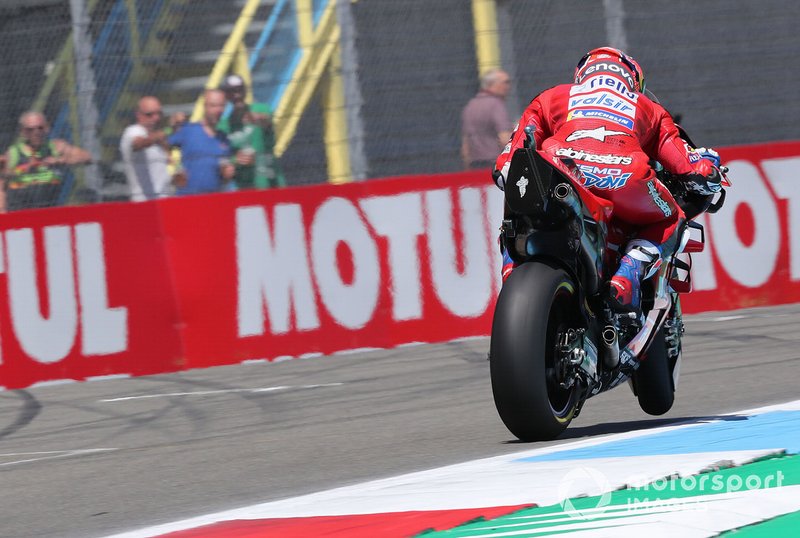 Andrea Dovizioso beleefde een lastig weekend op het TT Circuit van Assen, maar staat tweede in het kampioenschap.