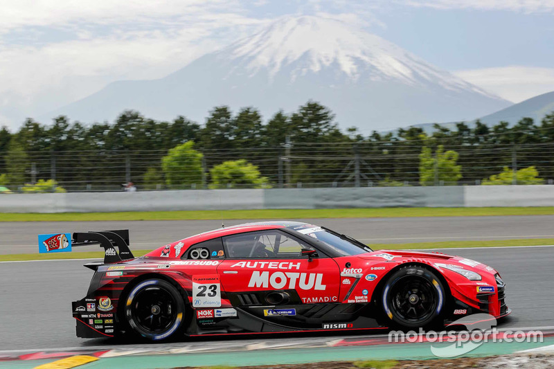 #23 MOTUL AUTECH GT-R