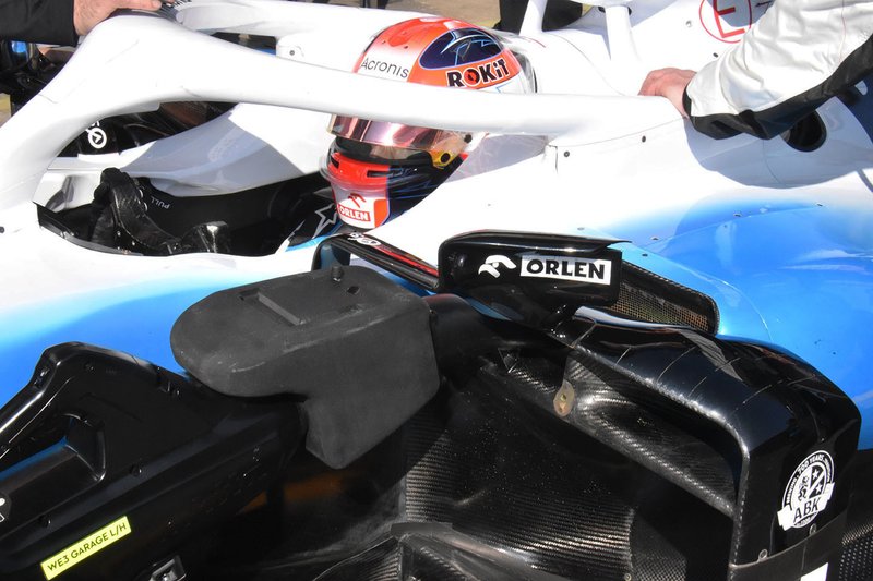 Williams FW42: ecco l'inedito specchietto retrovisore concavo