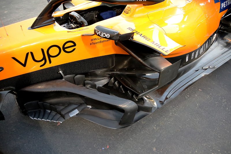 БІчний дефлектор McLaren MCL34