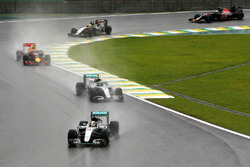 Lewis Hamilton, Mercedes AMG F1 W07 Hybrid leads team mate Nico Rosberg, Mercedes AMG F1 W07 Hybrid
