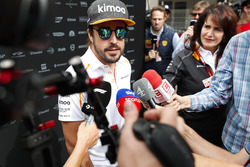 Fernando Alonso, McLaren, medya ile