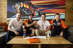 Єнс Гайнбах, Мігел Олівейра, Red Bull KTM Ajo, Піт Байрєр, керівник заводського гоночного підрозділу KTM, Майк Ляйтнер, керівник проекту Red Bull KTM Factory Racing