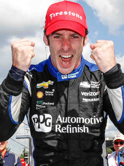 Il vincitore della gara Simon Pagenaud, Team Penske Chevrolet