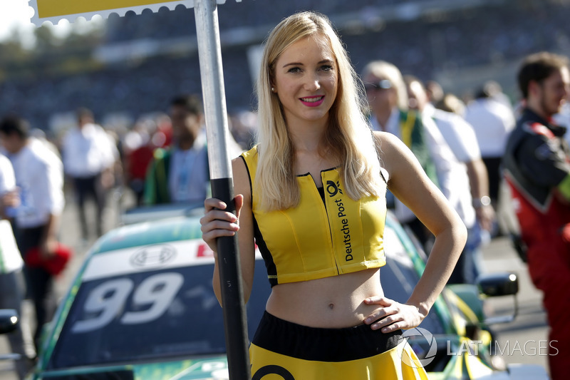 Грид-герл Майка Рокенфеллера, Audi Sport Team Phoenix, Audi RS 5 DTM