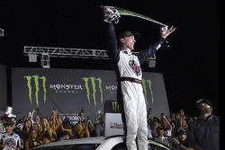 Ganador, Kevin Harvick, Stewart-Haas Racing, Ford