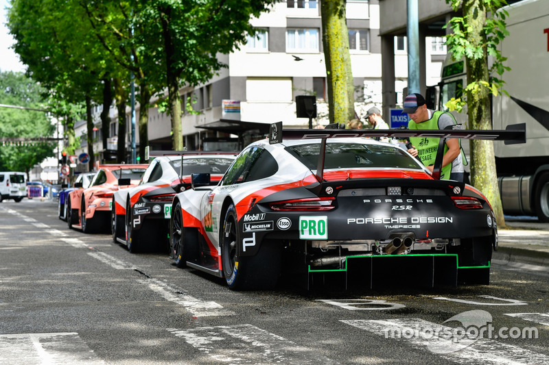 #93 Porsche GT Team Porsche 911 RSR: Patrick Pilet, Nick Tandy, Earl Bamber