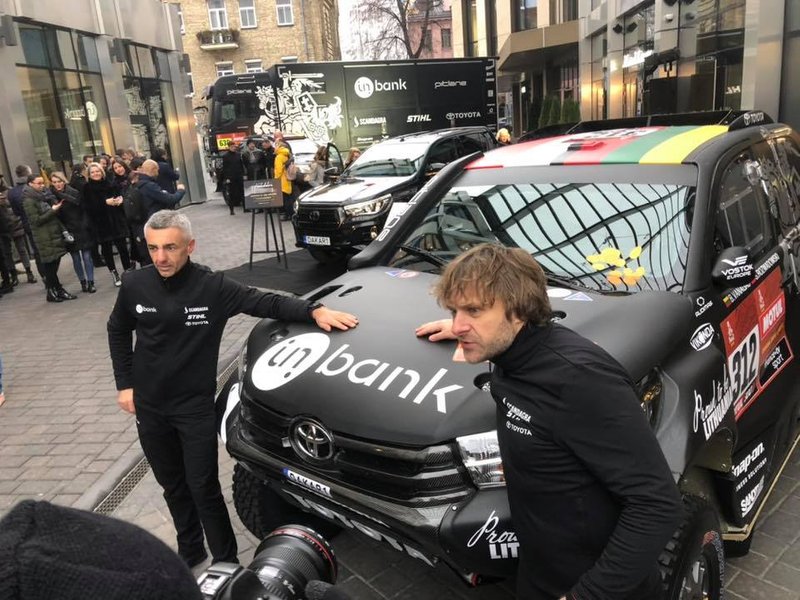 Benediktas Vanagas, Sebastian Rozwadowski, Toyota Hilux