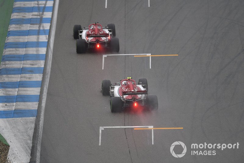 Kimi Raikkonen, Alfa Romeo Racing C38, leads Antonio Giovinazzi, Alfa Romeo Racing C38