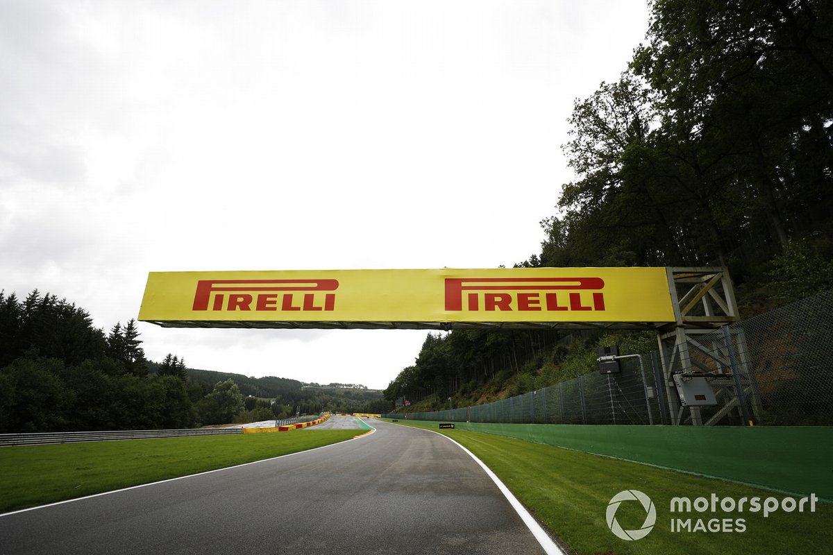 Pirelli branding on a bridge