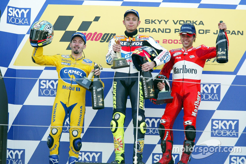 Podium : le vainqueur Valentino Rossi, Repsol Honda Team, le deuxième Max Biaggi, Pramac Pons, et le troisième Loris Capirossi, Ducati Team