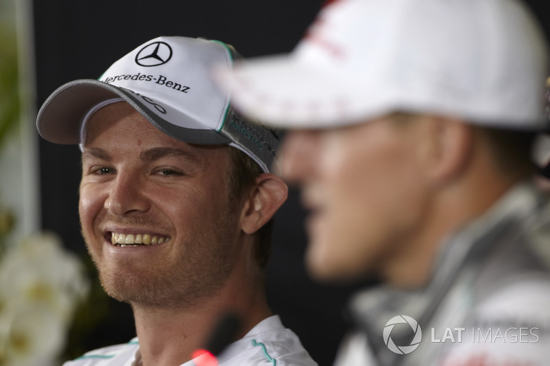 Nico Rosberg, Mercedes AMG ve Michael Schumacher, Mercedes AMG perşembe basın toplantısında
