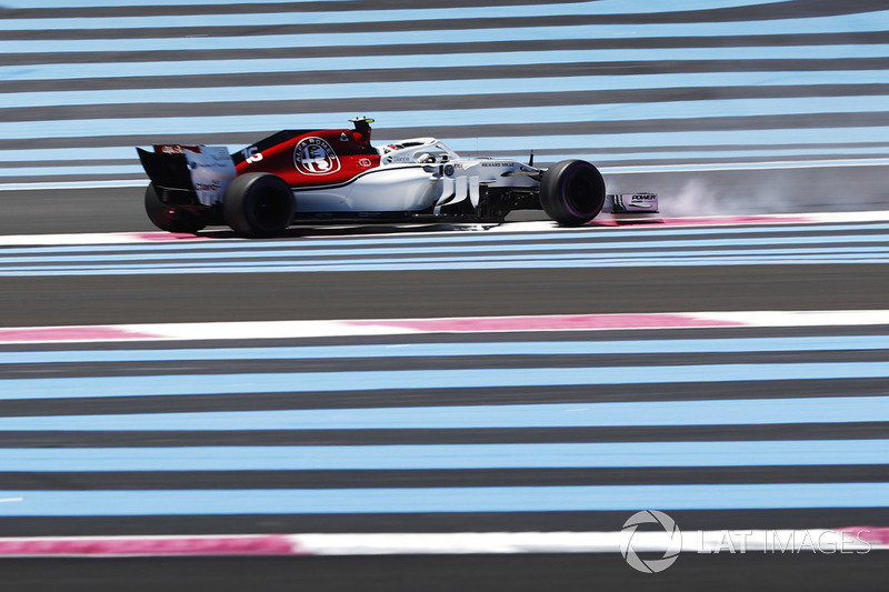 Charles Leclerc, Sauber C37, spins