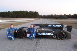 Coureurs Renger van der Zande en Marc Goossens met de nieuwe VisitFlorida.com Racing Riley-Gibson
