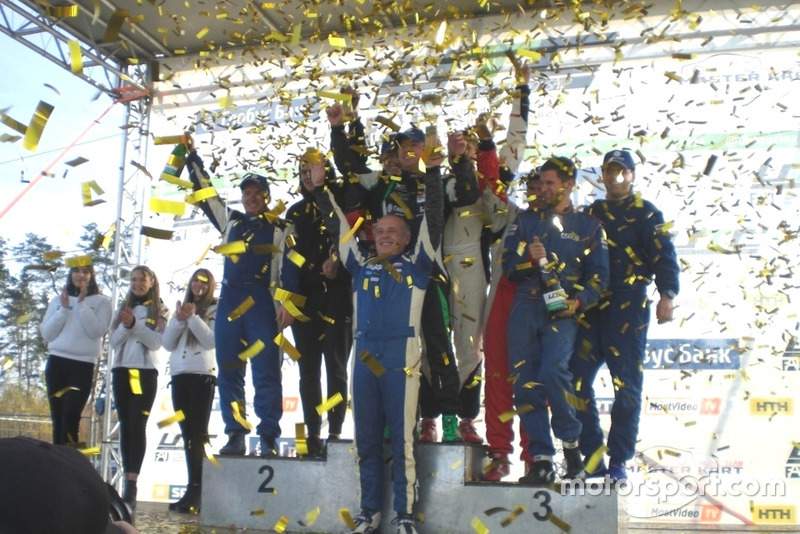 Подіум командного заліку Фіналу UTC - SDrive, Master Kart racing team, SCS