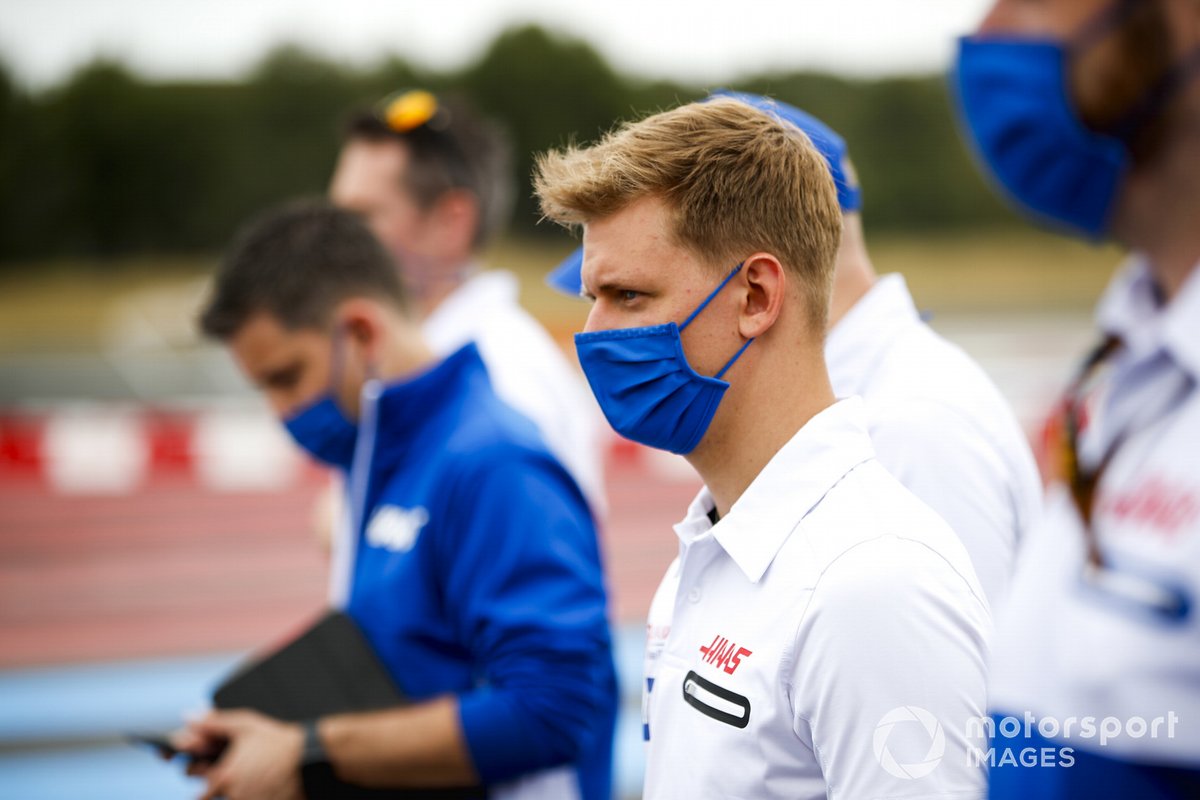 Mick Schumacher, Haas F1 walks the track