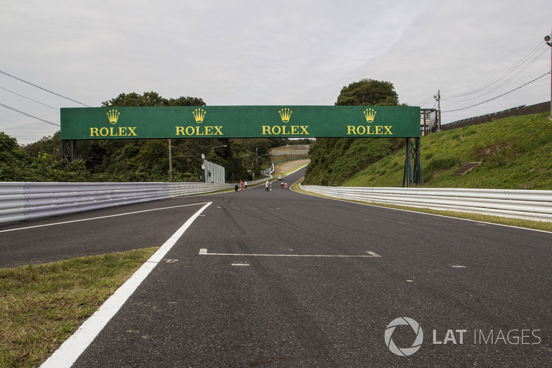 Track view