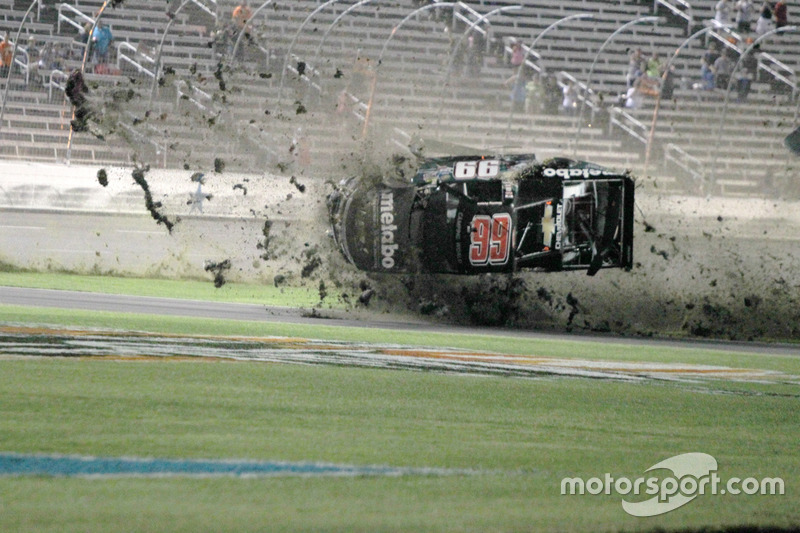 Unfall von Timothy Peters, MDM Motorsports Chevrolet