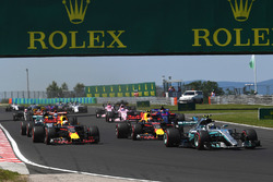 Валттері Боттас, Mercedes-Benz F1 W08 Hybrid, на старті