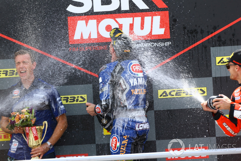 Podio: Alex Lowes, Pata Yamaha