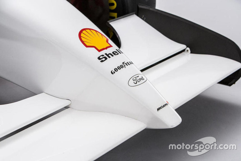 Болід Айртона Сенни McLaren-Cosworth Ford MP4/8A 1993 року