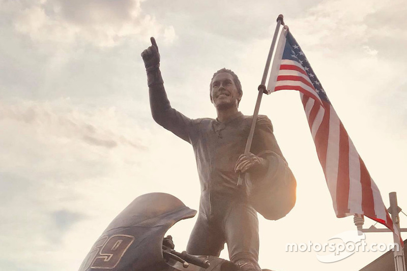 Patung Peringatan Nicky Hayden